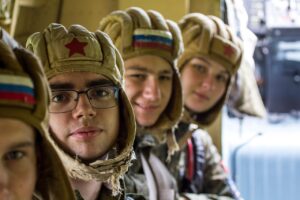 parachutists 6523144 1280