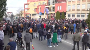 CINCI CARE CONTEAZĂ