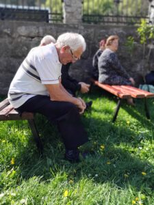 ACASA AJUTOR FINANCIAR PENTRU CEI CU PENSII MAI MICI DE 3000 DE LEI