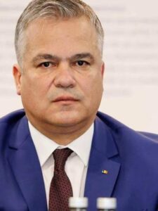 GUVERNUL VEȘTEA A FOST RESPINS adrian veștea