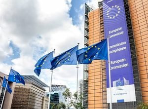 comisia europeanĂ